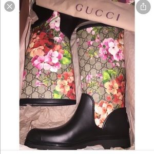 gucci bloom boots